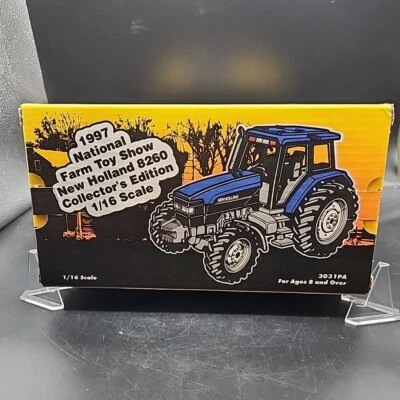 ERTL Toy Farmer 1997 1:16 NEW HOLLAND 8260 Tractor #3031PA NRFB w Shipping Box - Image 1 of 4