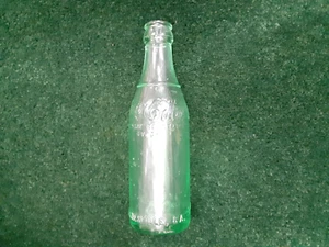 Bottiglia COCA COLA vintage BARNESVILLE GEORGIA collo ad anello lato dritto GA "S" 1914 - Foto 1 di 11