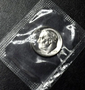 1965 SMS Roosevelt Dime From U.S. MINT B.U. - Picture 1 of 2