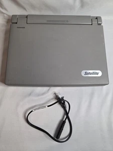 Retro Toshiba Satellite 100cs / 528 Vintage Laptop Collectable Tested - Picture 1 of 13