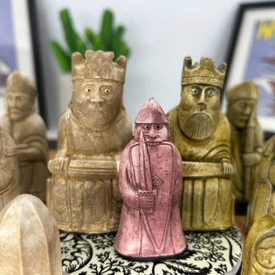 Juego de ajedrez Lewis 33 piezas - ajedrez vikingo artesanal - piezas réplicas medievales Foto 1 de 4