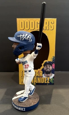 TEOSCAR HERNANDEZ SIGNED BOBBLEHEAD SGA 2025 DODGERS PSA/DNA - Image 1 of 4