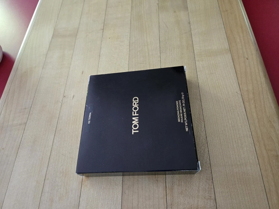  Corn Silk Translucent Pressed Face Powder Semi-Matt Discontinued RARE LAST ONE - Image 1 of 4