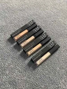Corrector cremoso radiante de Nars | Tamaño completo 6 ml (múltiples tonos) - Imagen 1 de 6