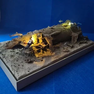 UBOOT VIIC UBOAT - SUNKEN SUBMARINE DIORAMA 1/48 SUBMARINO - UBOOT WAR GRAVE - Foto 1 di 24