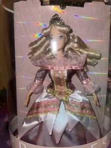 Disney Princess Briar Rose (Dornröschen) Puppe - Bild 1 von 7