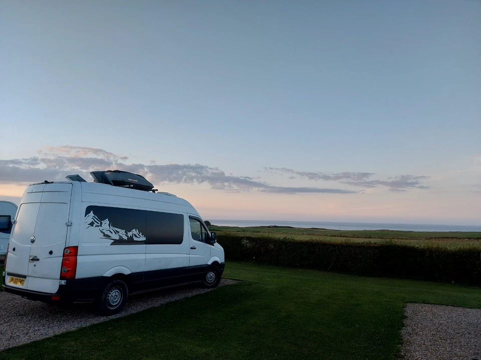 VW Volkswagen Crafter Camper 2007 MWB HT - Image 1 of 4