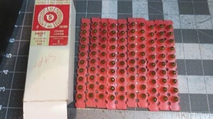 Uniset Red Power Loads 27 CS 5 (100 unidades) 6,8 x 11 mm se adapta a DX350 y DX451 - Imagen 1 de 3