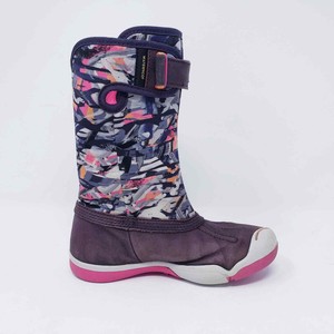 plae boots
