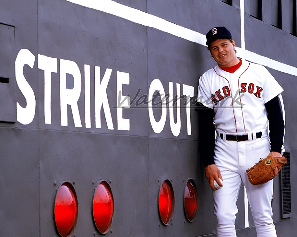 MLB 1986 Boston Red Sox Roger Clemens Fenway Color 8 X 10 Photo Picture - Image 1 of 1