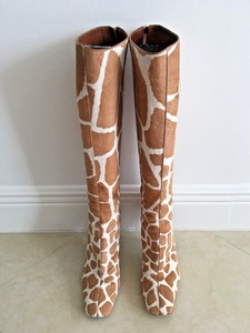 sophie the giraffe boots