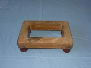 PAN STAND / TRIVET- VINTAGE - SOLID WOOD - 165 X 230 MM -HEAVY DUTY (OPT2) - Picture 1 of 6