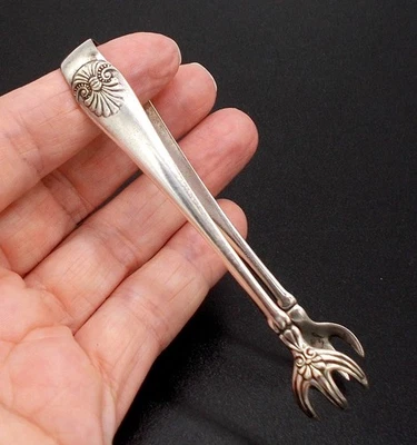 Toalha antiga Mfg Co. Pat. Pinças cubo de açúcar 1889 concha e garra 4" prata 16 gms - Imagem 1 de 4