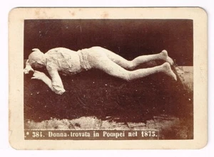 Fotografia albumina SOUVENIR POMPEI SCAVI ARCHEOLOGICI Stab RIVE Napoli fine 800 - Foto 1 di 2