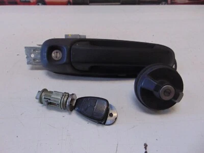 CONJUNTO DE TRAVA E KIT JEEP CHEROKEE KJ 2005-07  - Imagem 1 de 3