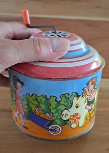 Altes Blechspielzeug, Drehrassel, Spieldose, Vintage - Bild 1 von 4