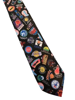 Corbata vintage de los equipos de los 90 "logotipos de la NBA" de Wallywear 1994 Foto 1 de 4