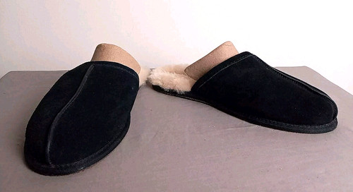 UGG Scuff Scamosciato Pelle di Pecora Pelliccia Scarpa Slip on Leggera Taglia US 9 Nuovo senza scatola