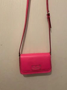 Kate Spade Wellesley Small Flynn Crossbody Vibrant Pink Mint Condition Retired - Picture 1 of 8