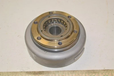 Generador de rotor magnético volante de inercia encendido Suzuki Quadrunner 32102-19B00 1987-00 Foto 1 de 4