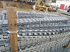 100m. (50x2m) Drunterleiste Distanzhalter Abstandshalter 4cm für Baustahlmatten - Bild 1 von 12