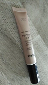 Maxfactor Radiant Lift Long Lasting Concealer Long Wear 7 ML Light Fair 001 002 - Picture 1 of 4