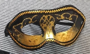 Mens Gold Venetian Black and Gold Glitter Masquerade Eye Mask - Picture 1 of 2