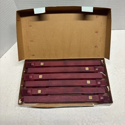 PartyLite 10"栗色紫色无香晚餐蜡烛6件装方形桑树D4028 — 第 1/4 张图片