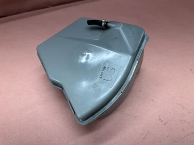 Tanque de expansión de emisiones BMW E28 528e 535I 2,7 L M20 tanque de carbón OEM #86160 Foto 1 de 4