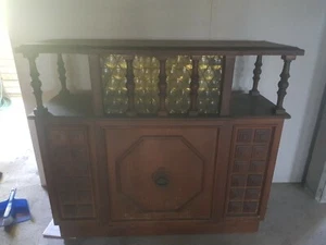 1960's Bar - Picture 1 of 6