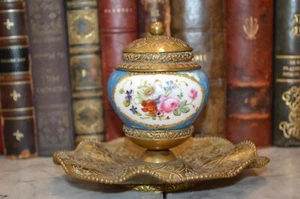 Antikes französisches Sevres-Stil Inkwell blau Porzellan Blumen Perlenmessing - Bild 1 von 5