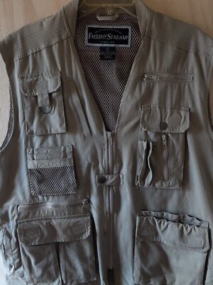 Field & Stream Men's XL Outdoor Multi Pocketed Vented Hunting/Fishing/Safari/... - Image 1 of 4