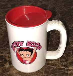 Taza de té de café de plástico Betty Boop 1985 vintage con tapa King Features Syndicate - Imagen 1 de 5