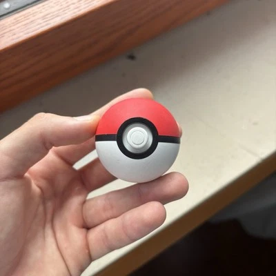 Controller POKEBALL PLUS ORIGINALE per console NINTENDO SWITCH edizione limitata - Immagine 1 di 4