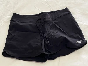 LORNA JANE LADIES SIZE S/M (10-12) BLACK RUNNING SHORTS -BIKE SHORTS UNDERNEATH - Picture 1 of 5