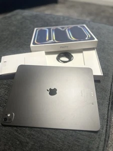 Apple iPad Pro 13" 2024 M4 - 512GB Wi-Fi & Cellular 5G - Unlocked - Space Black - Picture 1 of 6