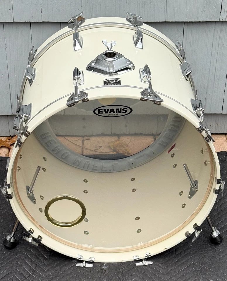 Винтажный TAMA 22 «x 16» суперзвезда бас барабан фортепиано белый - Изображение 1 из 4