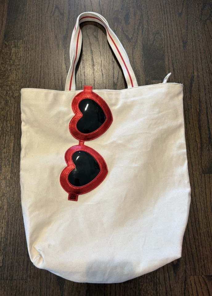 Bath & Body Works сумка с короткими ручками, пляжная сумка, красное сердце солнцезащитные очки спереди, молнии сверху - Изображение 1 из 3