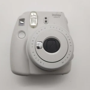 Cámara instantánea Fujifilm Instax Mini 9 blanca ahumada YP10944 sin cubierta de batería - Imagen 1 de 5
