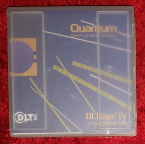 Quantum 1/2" Cartridge Tape DLT Tape IV. Ref00069 - Photo 1/3
