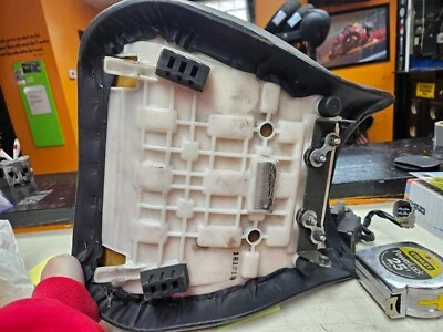 Подушка для переднего сиденья водителя подушечка 2000 Suzuki Hayabusa GSX1300R - Изображение 1 из 2