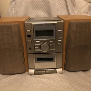 Sanyo DC-DA100 Stereo System - Picture 1 of 5