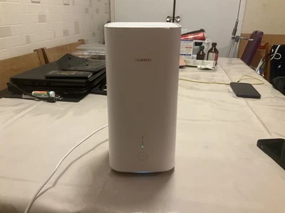 Huawei H112-370 5G CPE Pro Router - Image 1 of 3