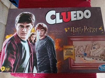Cluedo Harry Potter Board Game with Moving Board Hasbro 2020 (8yrs+) ~ Complete - Image 1 of 4