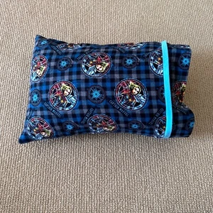Funda de Almohada Capitana Marvel Tamaño Viaje 16x12, Nueva Hecha a Mano - Imagen 1 de 9