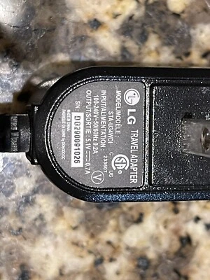 Charger LG  travel charger model STA-U34WDI. - Image 1 of 2