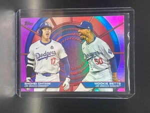 Serie Dos Dúos Dinámicos Topps 2025 Shohei Ohtani y Mookie Betts Rosa #DD-2 SP - Imagen 1 de 2
