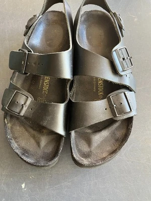 Sandalias Birkenstock 3 correas negras talla 11 para hombre Foto 1 de 4