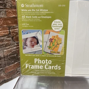 STRATHMORE 40 FOTORAHMEN KARTEN/UMSCHLÄGE WEISS mit gestanztem Fenster 105-250 versiegelt - Bild 1 von 5