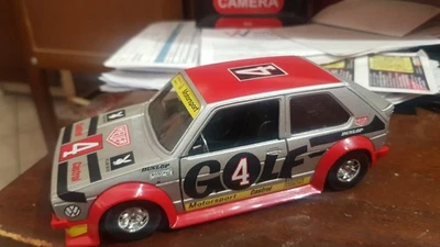BURAGO BBURAGO 9101 1/24 VOLKSWAGEN GOLF GTI PLAY BOY #4 VINTAGE - Immagine 1 di 4